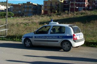 Ovviamente fuori concorso... l'auto della nostra Polizia Municipale.