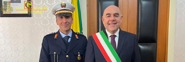 Il commissario capo Paolo Calogero Alaimo e il sindaco Alfonso Provvidenza