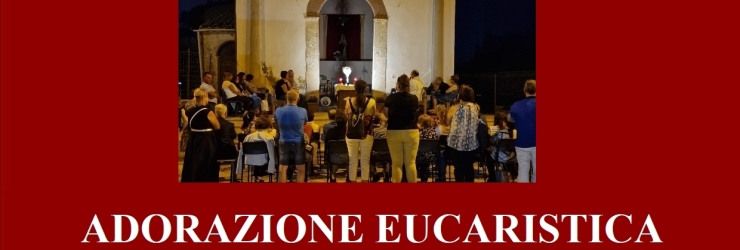 Adorazione eucaristica all'aperto, dinanzi alla chiesa Madonna delle Grazie