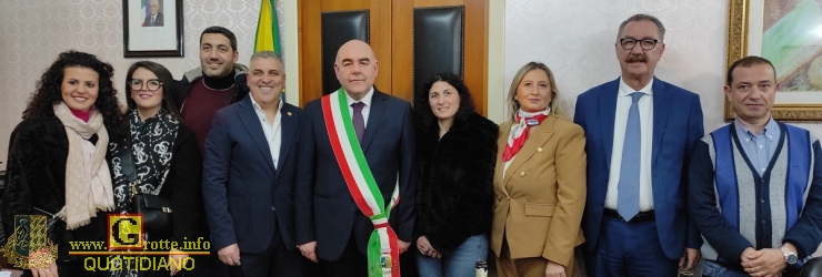 Il Sindaco con i maggiori esponenti dell'UDC di Grotte